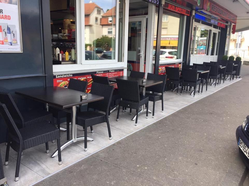 Strasbourg, Appartement Cosy Au Bord De L Eau Exterior foto